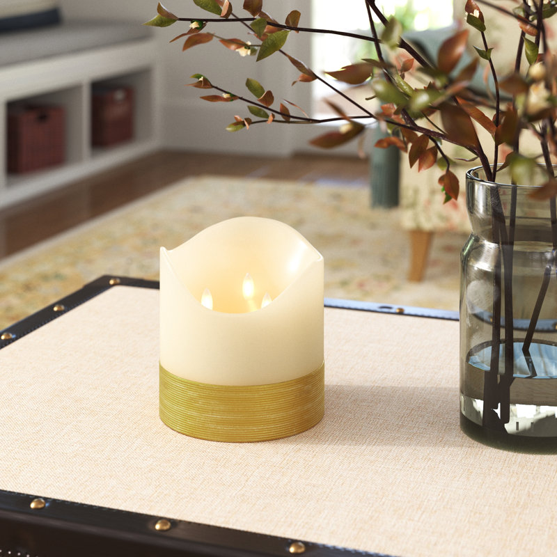 Bougie sans flamme traditionnelle sans parfum, H 6 po x l 6 po x P 6 po, Or
