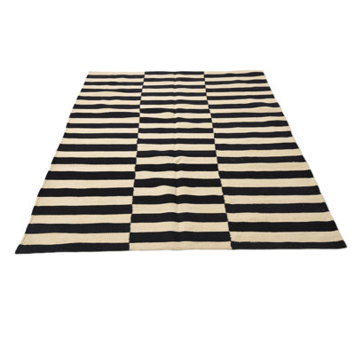 Tapis noir et blanc Ohlson