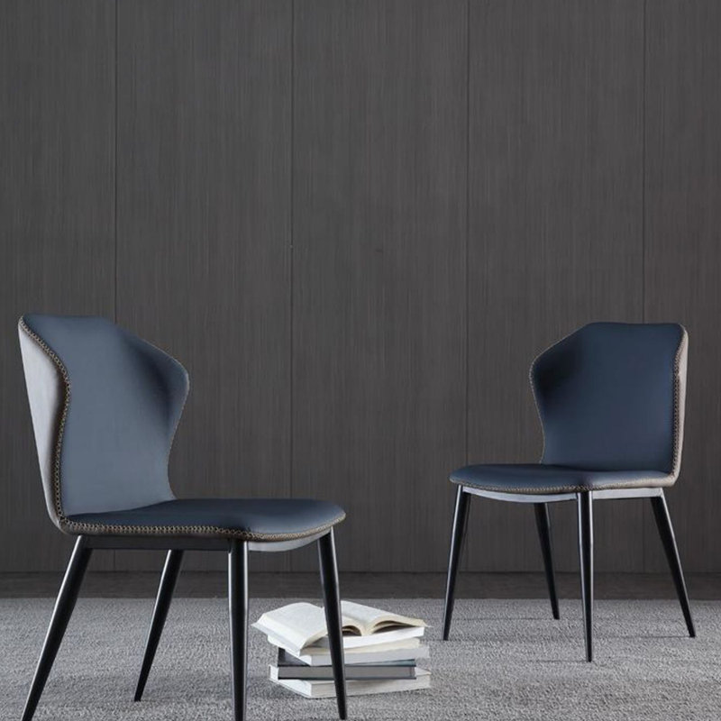 Chaise d'appoint  Modern, revêtement en cuir Cipri, pieds en acier au carbone, bleu foncé et gris