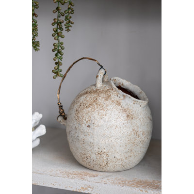 Cruche décorative en céramique tirée à la main 10 po x 8,5 po x 10,5 po avec finition blanche usée et poignée enveloppée de fil