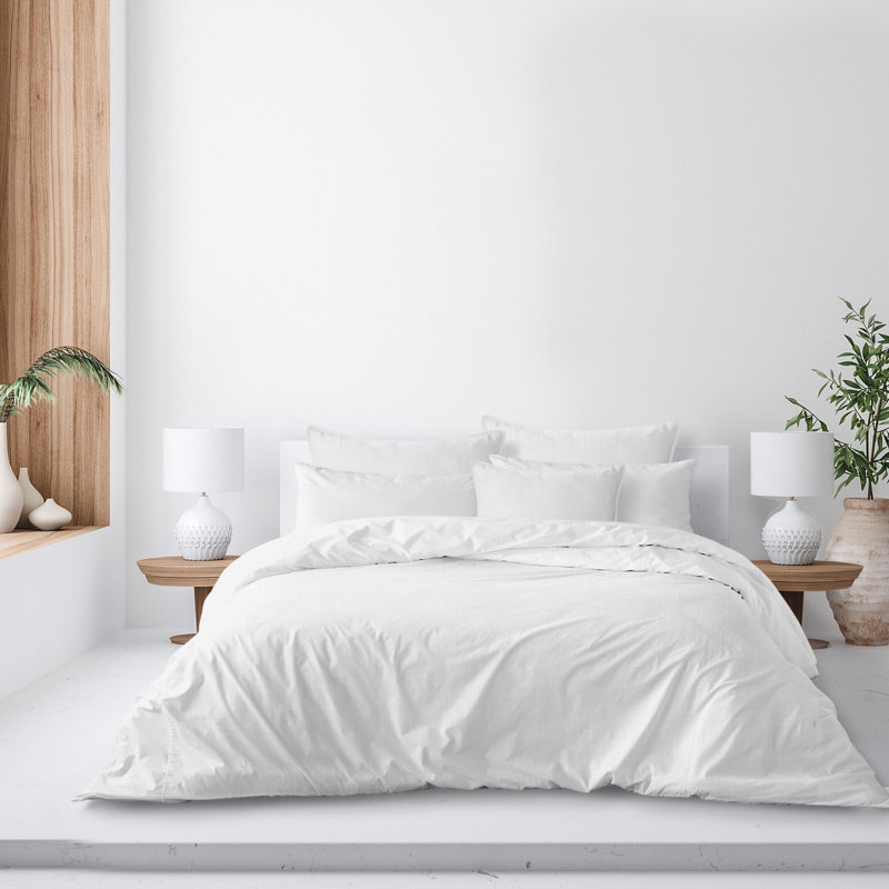 Lynnin White Super King Comforter & 2 Pillow Shams Set, King Comforter + 2 Queen Shams