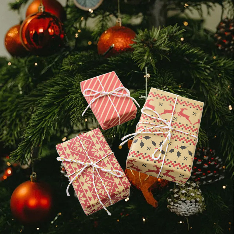 Ensemble de 3 boîtes en forme de mousse de Noël, A