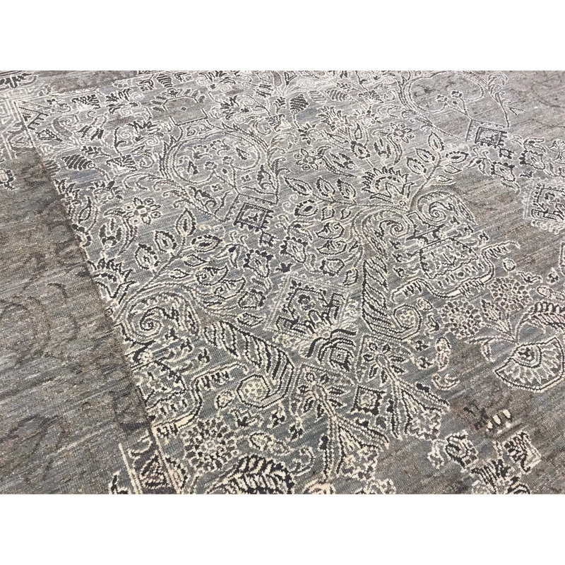 Hand-Knotted High-Quality Gray Area Rug