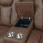Causeuse inclinable électrique avec console centrale et porte-gobelets-17701626