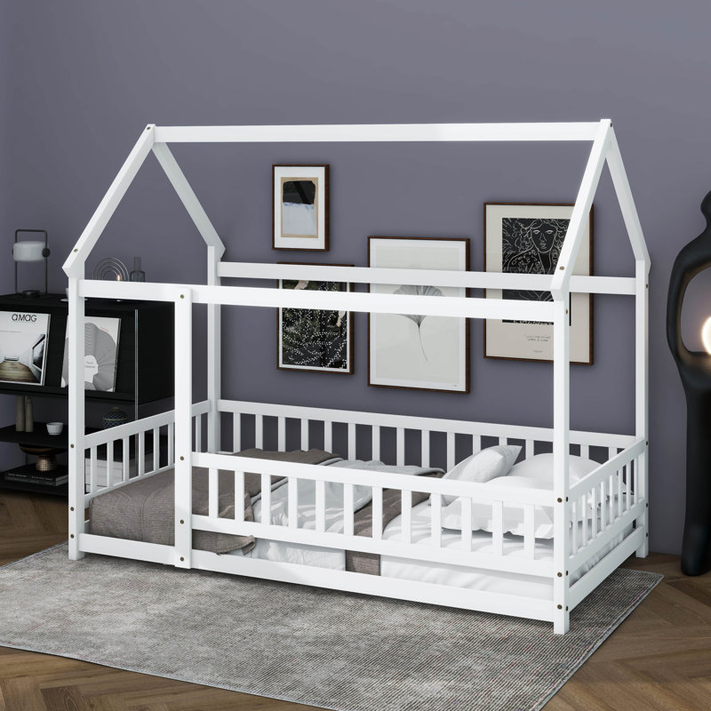 Lit simple en bois avec clôture, Blanc