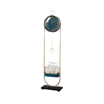 Horloge moderne avec panier de rangement