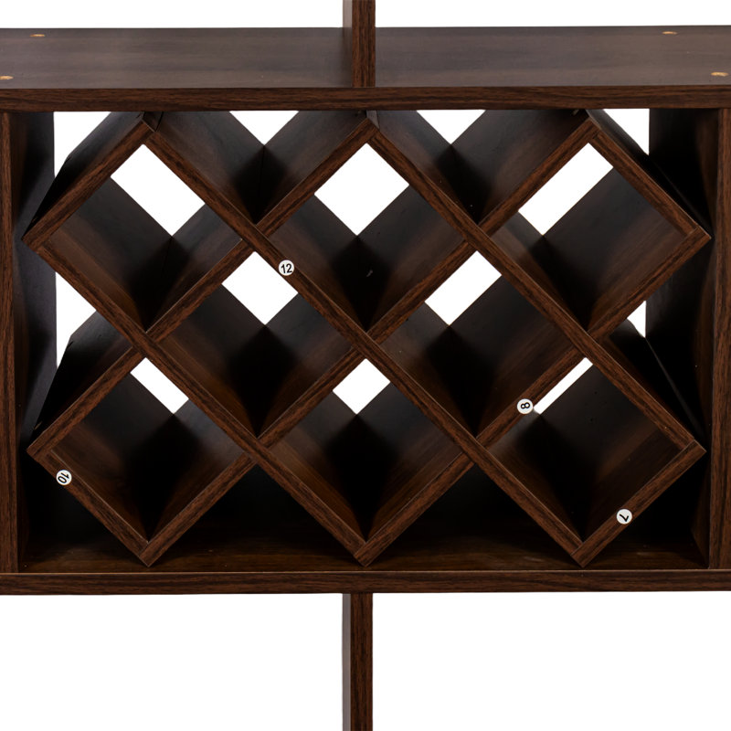 Casier à vin mural rustique à 3 niveaux, multifonctionnel avec porte-verres, idéal pour la décoration de votre bar ou salle à manger. Panneaux de particules couleur noyer, profondeur : 117,6 cm, largeur : 23,2 cm, hauteur : 103,5 cm, poids : 22,5 kg.