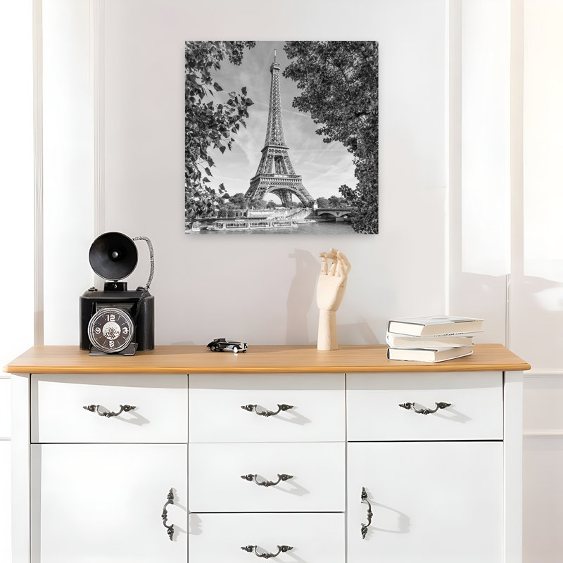 «Classic Eiffel Tower View», architecture contemporaine contemporaine, art mural, H 18 po x l 18 po