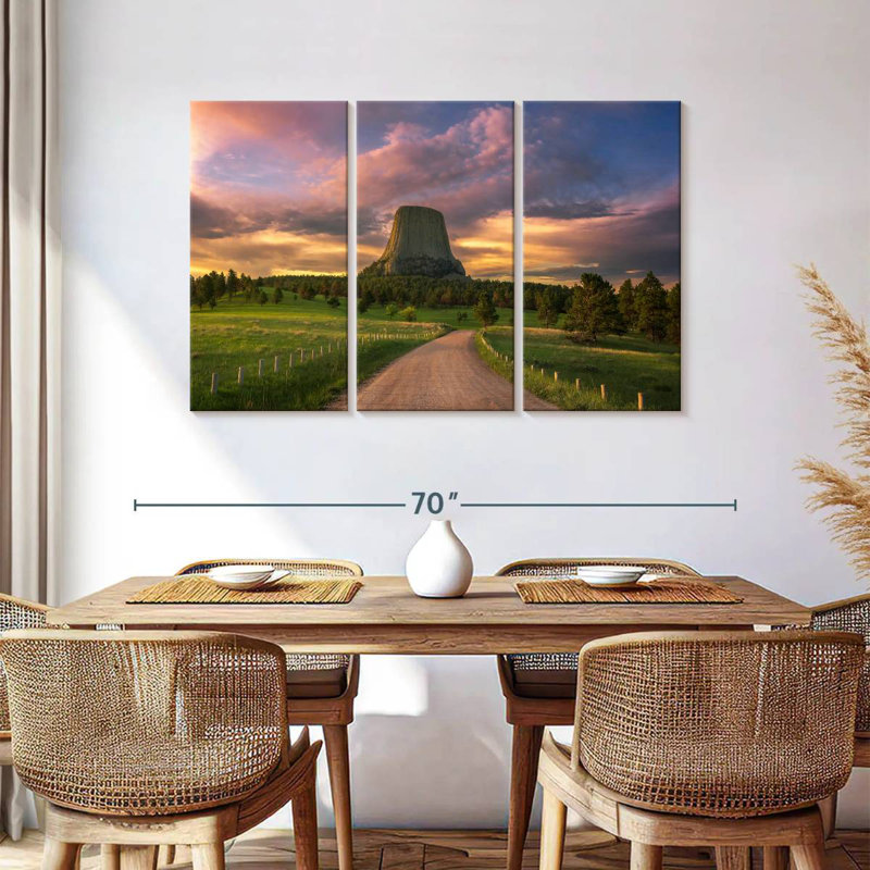 Sebbie Devils Tower USA, 36" H x 57" W