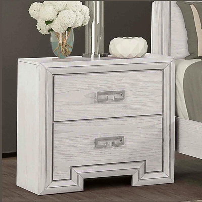 1 table de chevet port USB avec poignées en métal et tiroirs à queue d'aronde française et anglaise finition blanc rustique