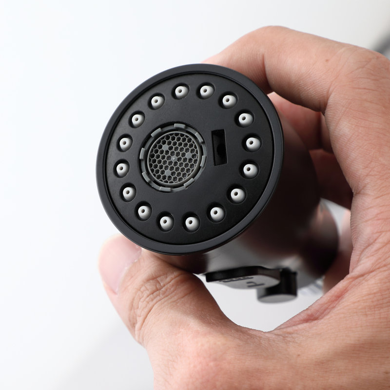 Robinet en laiton noir mat pivotant High Arc - Design moderne pour les restaurants et les fermes