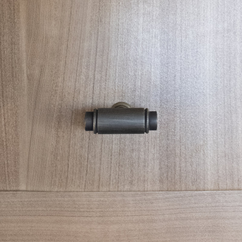 Poignée cylindrique 1 5/8 po, Antique English, H 1,62 po x l 0,59 po x P 1,44 po