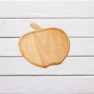 Plat de service en bois et pomme