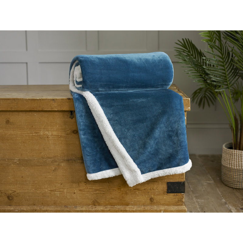 Sherpa Throw, Blue