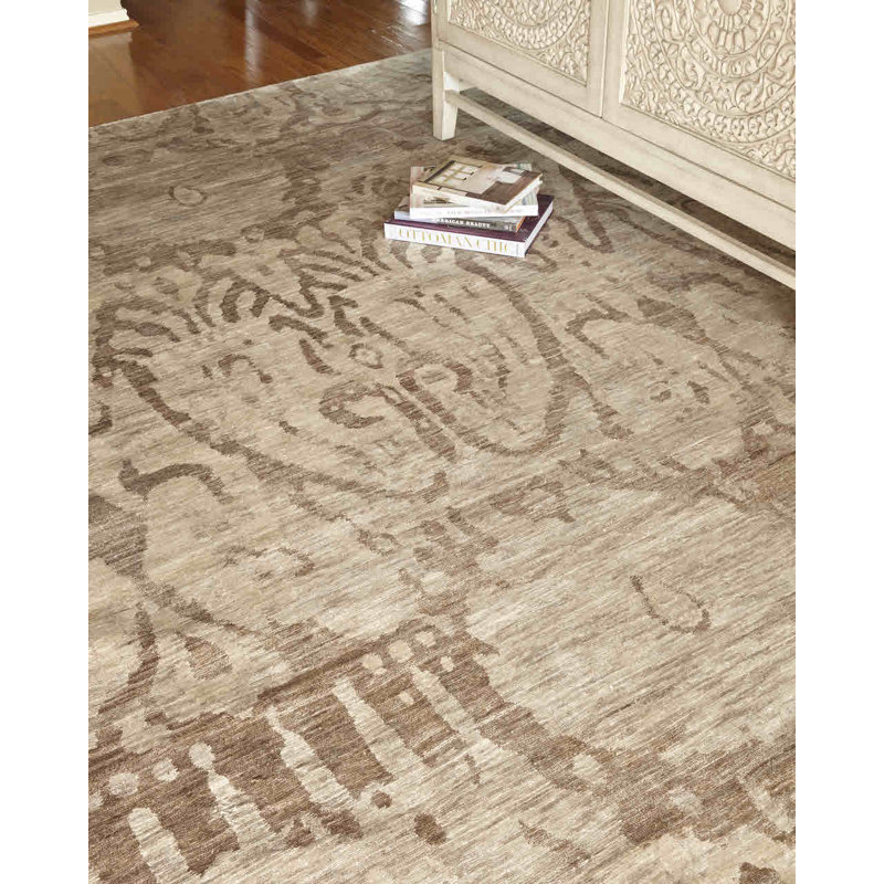 Antique'd Damask Area Rug, Rectangle 14' x 18'