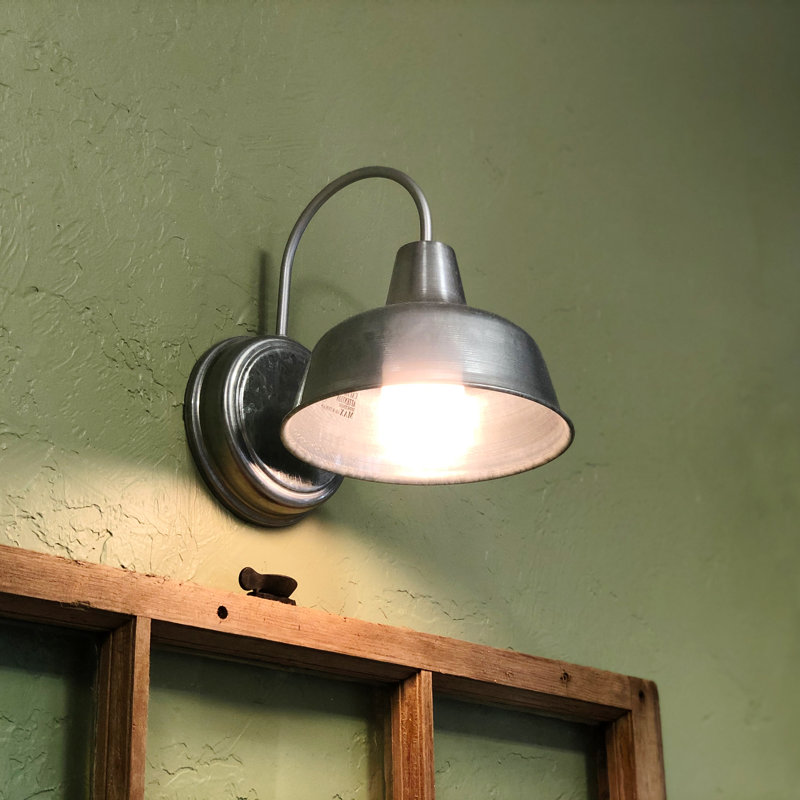 Luminaire de grange d'extérieur Jaklynn, Galvanisé, H 13,13 po x l 10,38 po x P 12,63 po