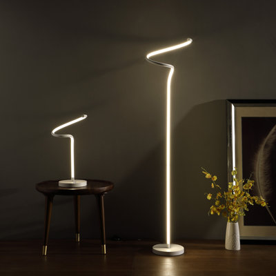Lampe de plancher 51 po Sanda
