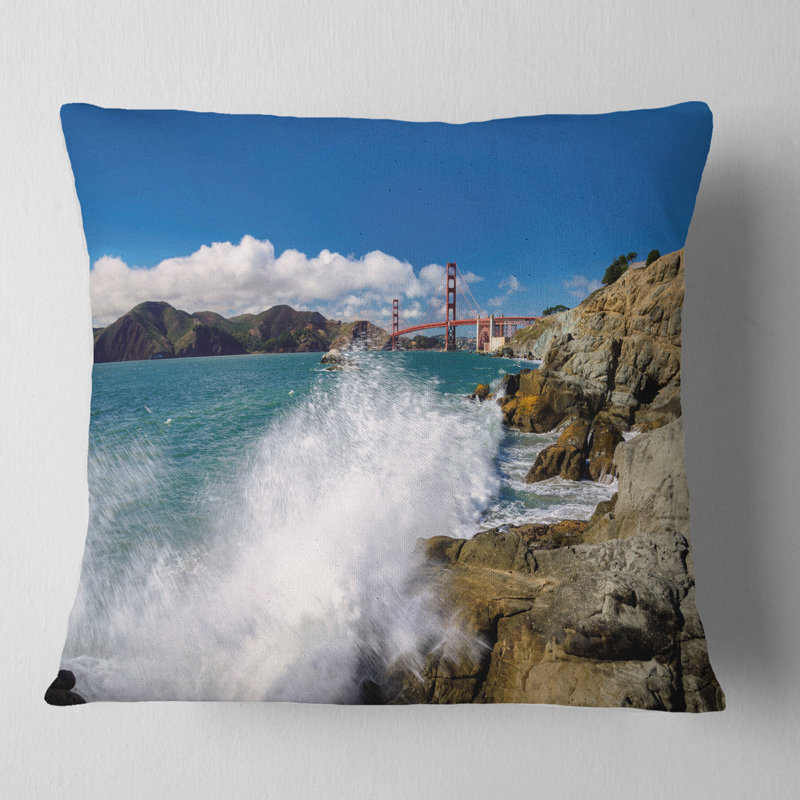 Coussin Gate Gate à San Francisco Seashore, 18 po x 18 po, Coussin décoratif