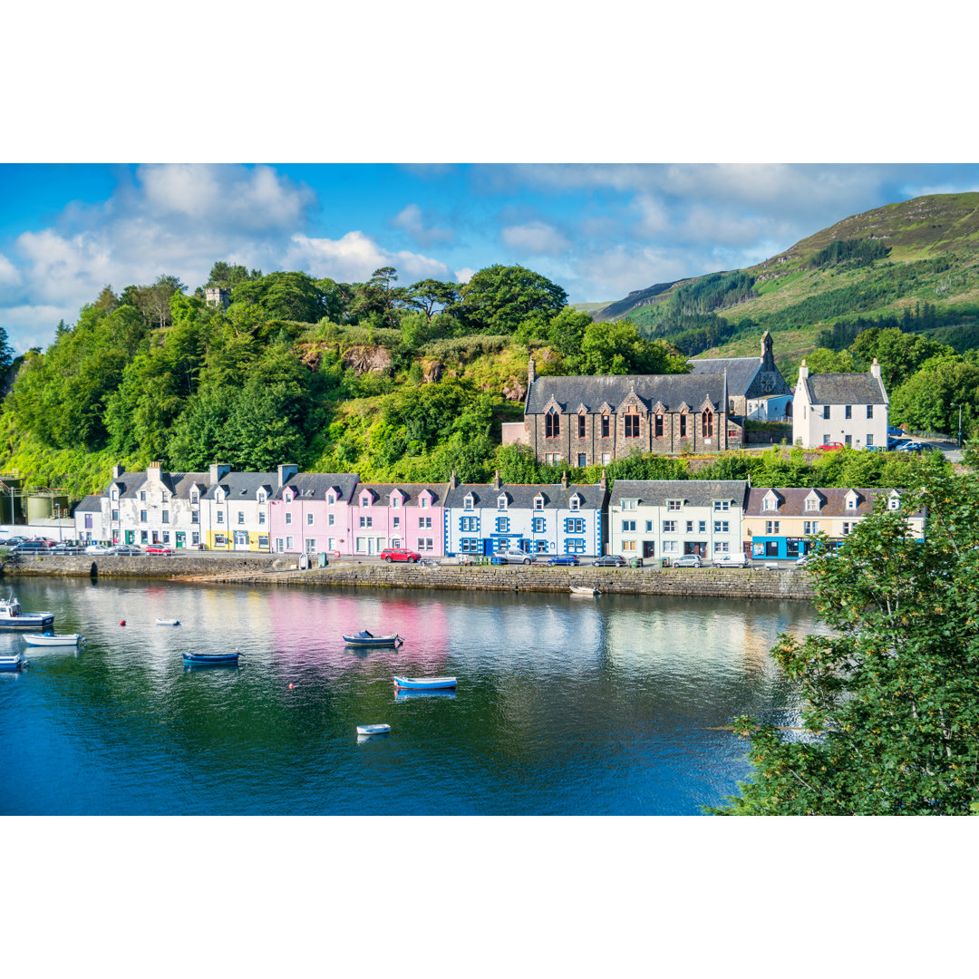 Portree Isle Of Skye Schottland von Benedek - Kunstdrucke auf Leinwand