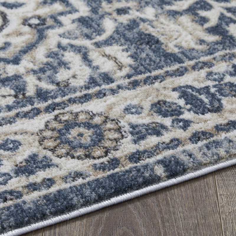 Tapis oriental bleu / crème en polypropylène tissé à la machine Aldophé, Rectangle 4 pi x 6 pi