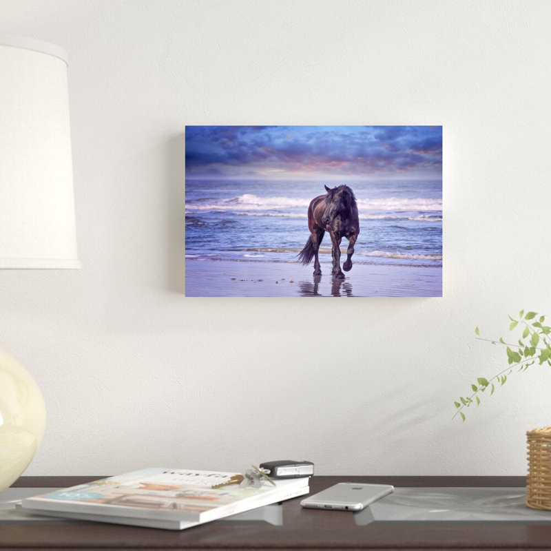 «Run in the Sand I» par PHBurchett - impression sur toile tendue, H 8 po x l 12 po