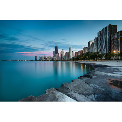 " Chicago Lakeshore " by Lhongfoto