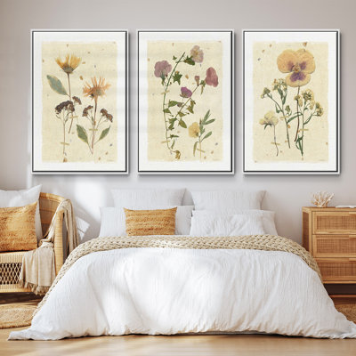 Iridescent Blue Poppy I, ensemble de 3 toiles encadrées sur toile