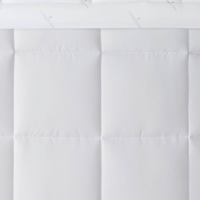 London Fog Seersucker Dot Comforter, Twin, White