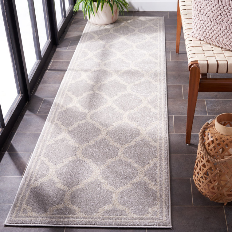 Ammundsen Geometric Light Grey/Ivory Area Rug