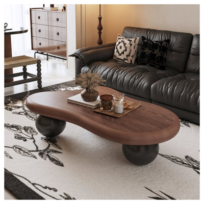 Table basse nuage de 47 pouces avec plateau en noyer et pieds boule noirs