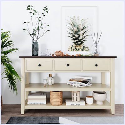 Console rétro avec deux tablettes ouvertes