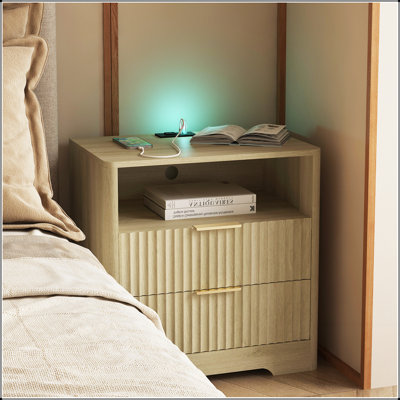Table de chevet intelligente avec veilleuse à commande vocale et station de charge intégrée, parfaite pour les chambres à coucher modernes et la commodité.