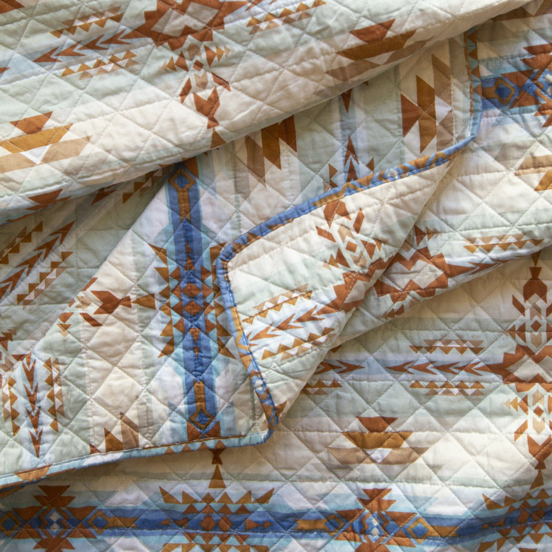 Stack Rock Southwestern Polyester Geometric Shapes Quilt, King Quilt + 2 King Shams