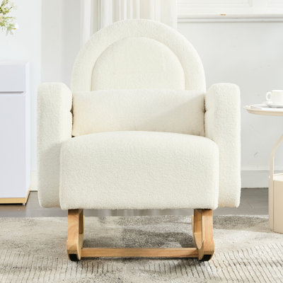 Chaise berçante revêtue de velours blanc crème, conception ergonomique, coussin complémentaire et base stable avec revêtement en velours, dossier incurvé, structure pour n'importe quelle pièce