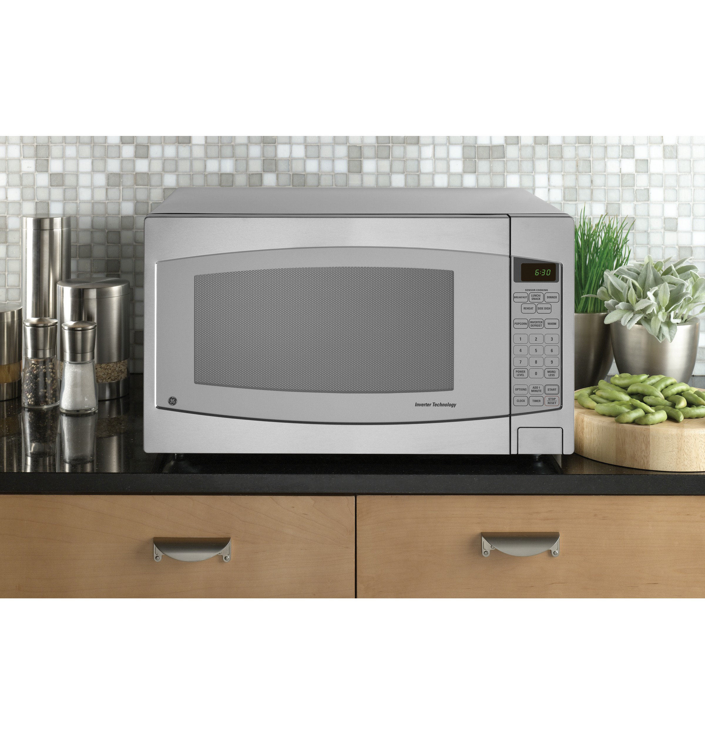https://assets.wfcdn.com/im/54159022/compr-r85/2457/245792494/ge-appliances-22-cubic-feet-countertop-microwave-with-sensor-cooking.jpg