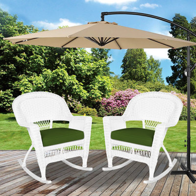 Chaise berçante en osier Raenesha