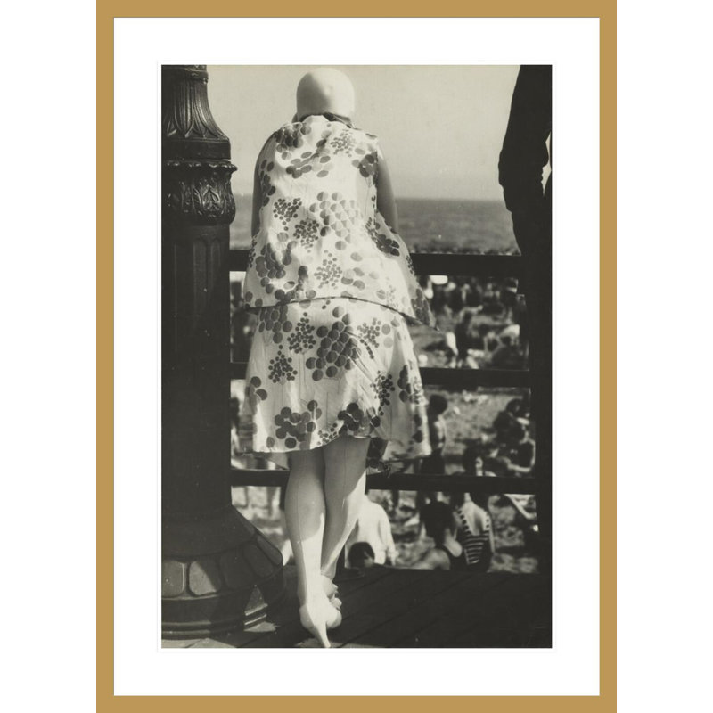 «Coney Island Boardwalk» par Walker Evans - impression giclée encadrée, H 41,5 po x l 30,3 po