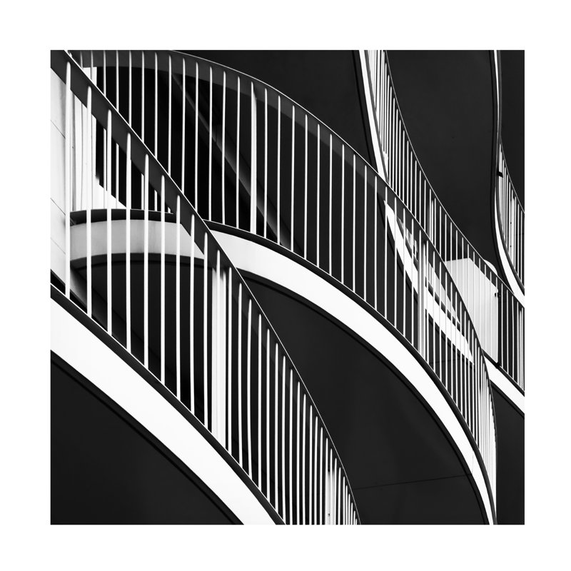 Balcons modernes et contemporains, H 14 po x l 14 po x P 2 po