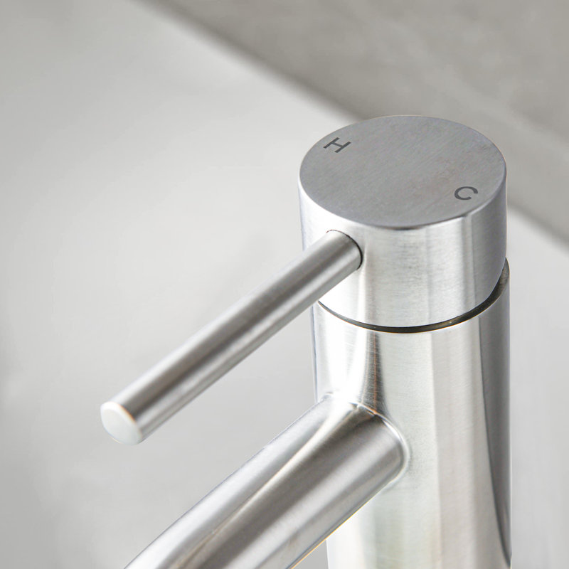 Robinet de salle de bain à un trou avec drain, Nickel brossé, Avec ensemble de drain