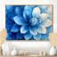 Blanc sur velours bleu Dahlia Bloom II - Dahlia-1273709278-1161898449-1273709277