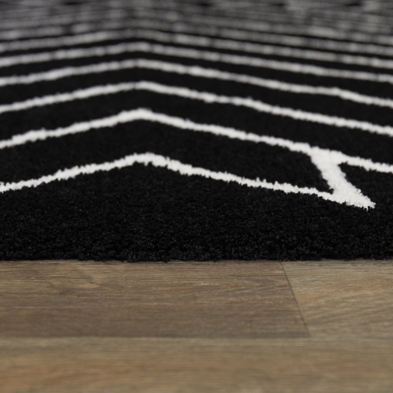 Motif géométrique noir Wellfleet, Rectangle 7 pi 10 po x 10 pi