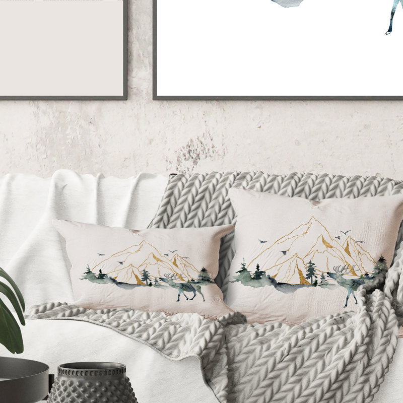 Housse de coussin carrée et insert Minimalistic Landscape of Forest Mountains and Deer, 16" x 16"