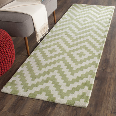 Deedgra Hand Tufted Wool Chevron Rug