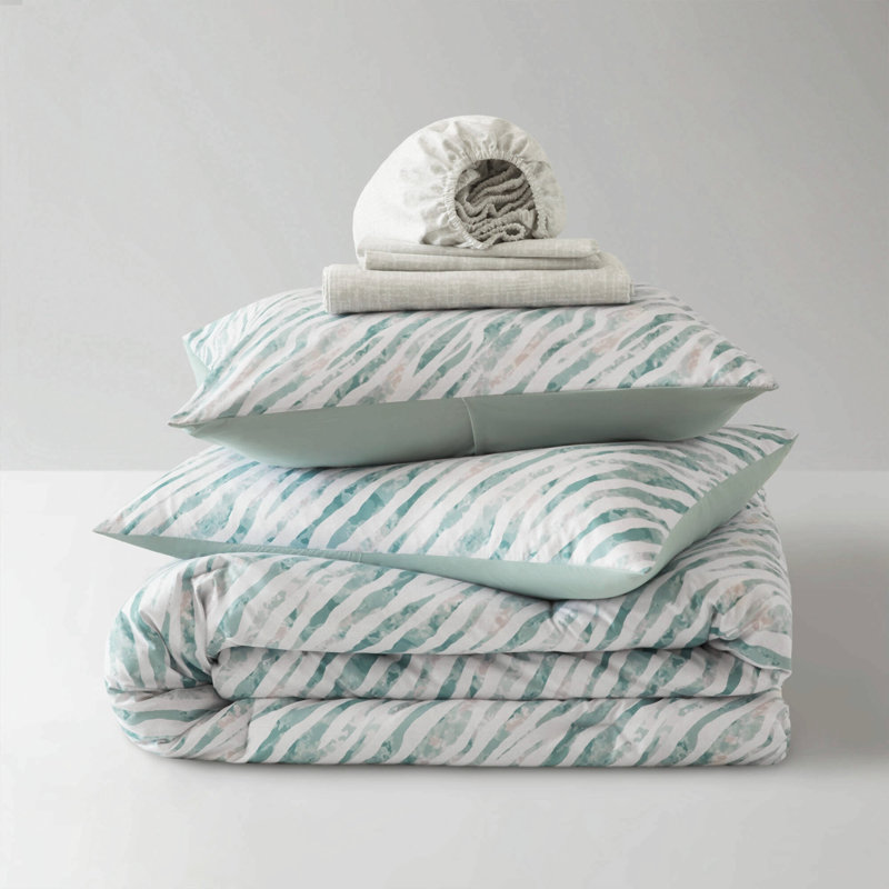 Ensemble de couette rayée 7 pièces en microfibre verte toutes saisons, format Queen, Queen Comforter + 6 Additional Pieces