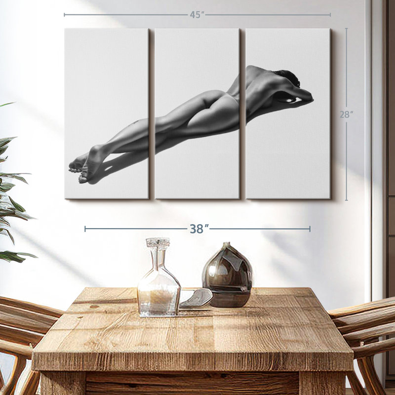 «Noir Sunbathing Model» sur, H 28 po x l 45 po