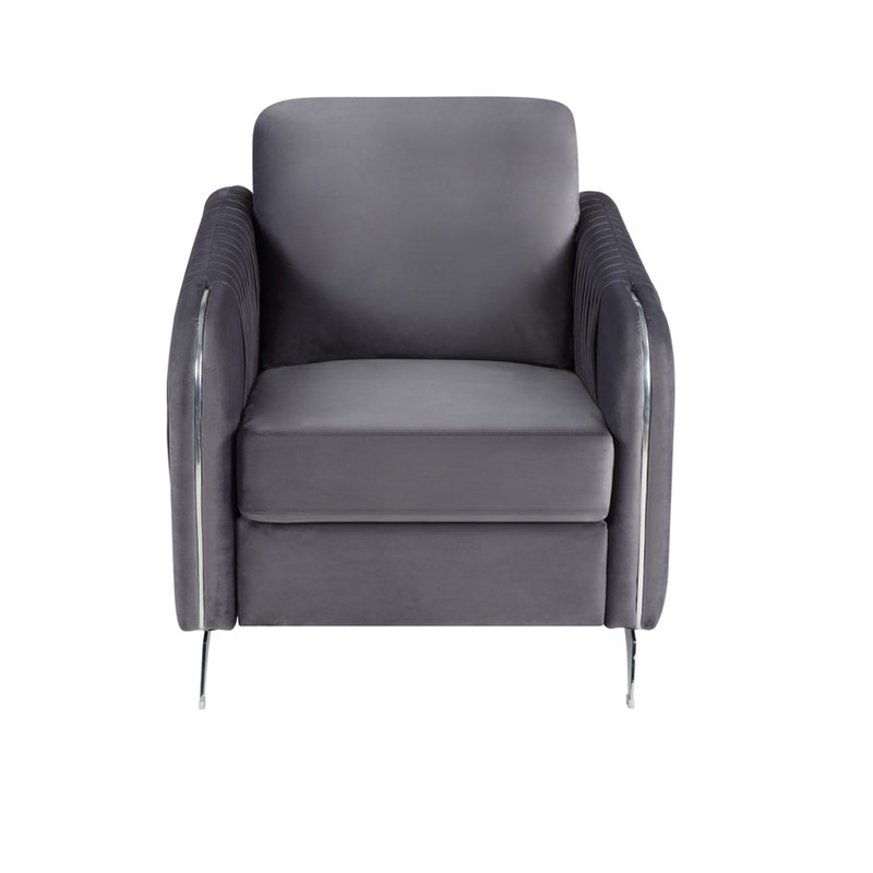Fauteuil gris en velours avec garniture métallique et coussins de dossier amovibles de 32 po