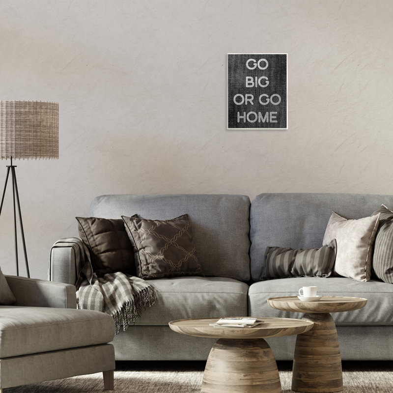 Art mural «Go Big or Home» par Daphne Polselli