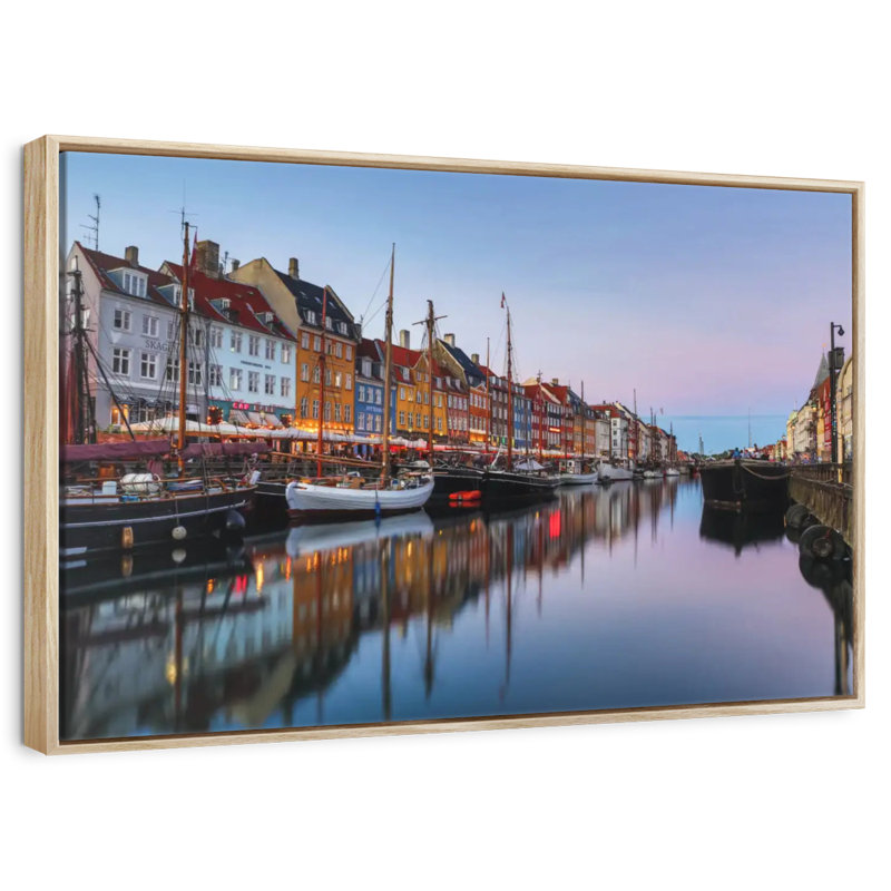 Nyhavn New Harbor, Cadre flottant en bois naturel, 46 po x 31 po