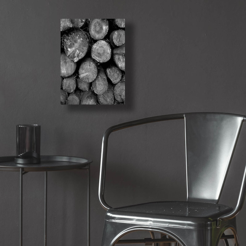 «Logs BW» par Tom Quartermaine, H 16 po x l 12 po x P 0,13 po