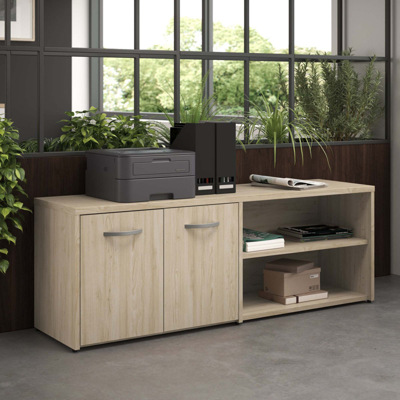 Armoire de rangement basse avec portes et tablettes Bush Business Furniture Studio C, Orme naturel
